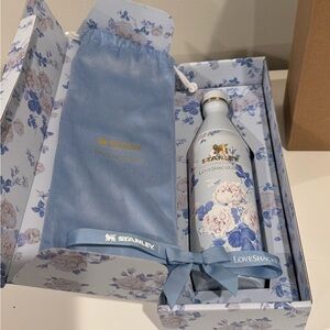 Stanley x Love Shack Fancy all day slim 20oz Everblooming Rosettes (NIB)